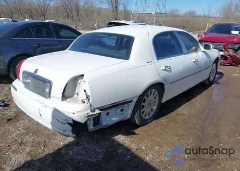 2007 Lincoln Town Car Signature из США, поврежденный, VIN 1LNHM81V77Y604216